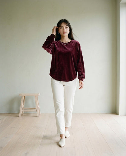 Islea | Relaxed Velvet-Look Blouse