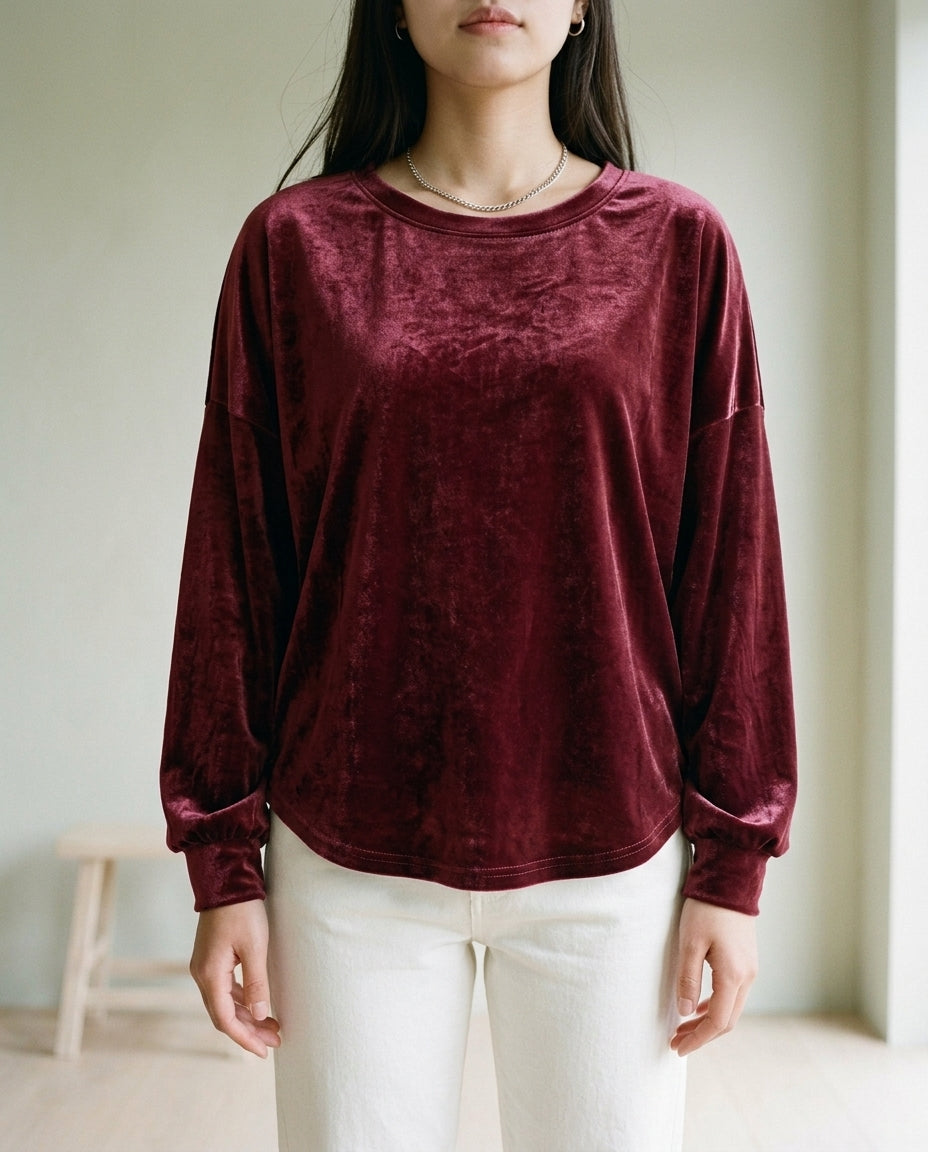 Islea | Relaxed Velvet-Look Blouse