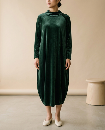 Videa | Velvet Cocoon Midi Dress
