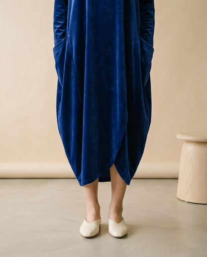 Videa | Velvet Cocoon Midi Dress