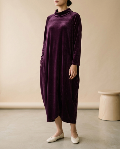 Videa | Velvet Cocoon Midi Dress