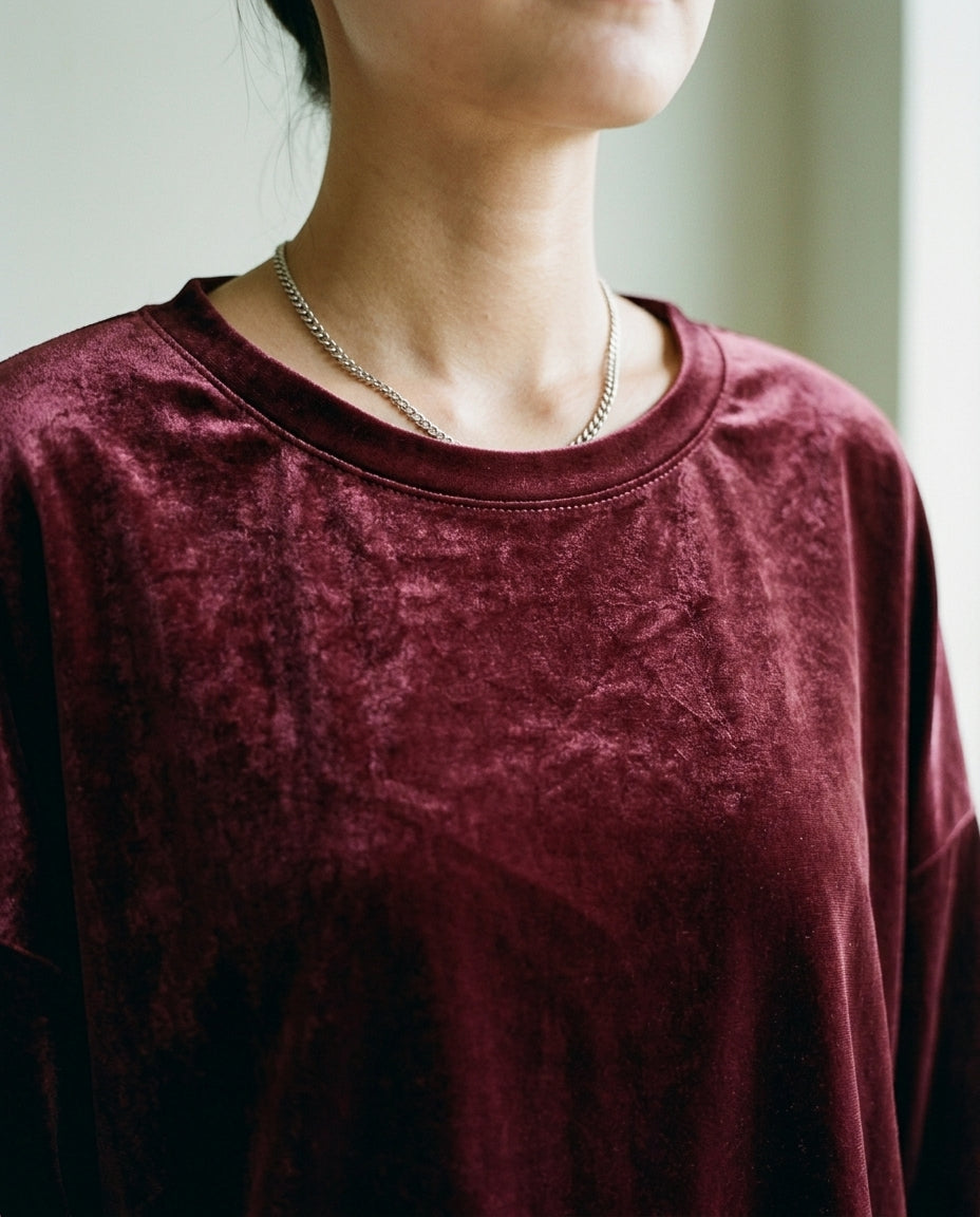 Islea | Relaxed Velvet-Look Blouse