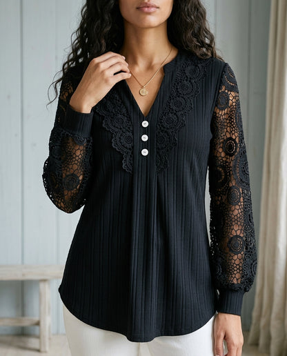 Effis | Scalloped Lace V-Neck Blouse