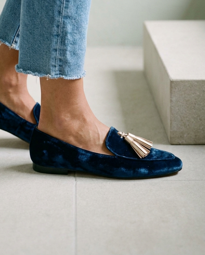 Onina | Vintage-Inspired Fringe Loafers