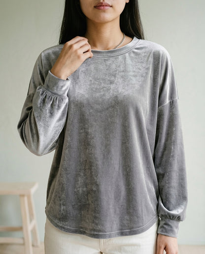 Islea | Relaxed Velvet-Look Blouse