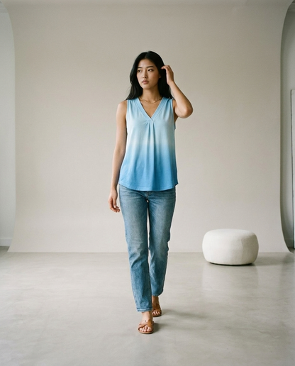 Joanis | Gradient V-Neck Sleeveless Blouse