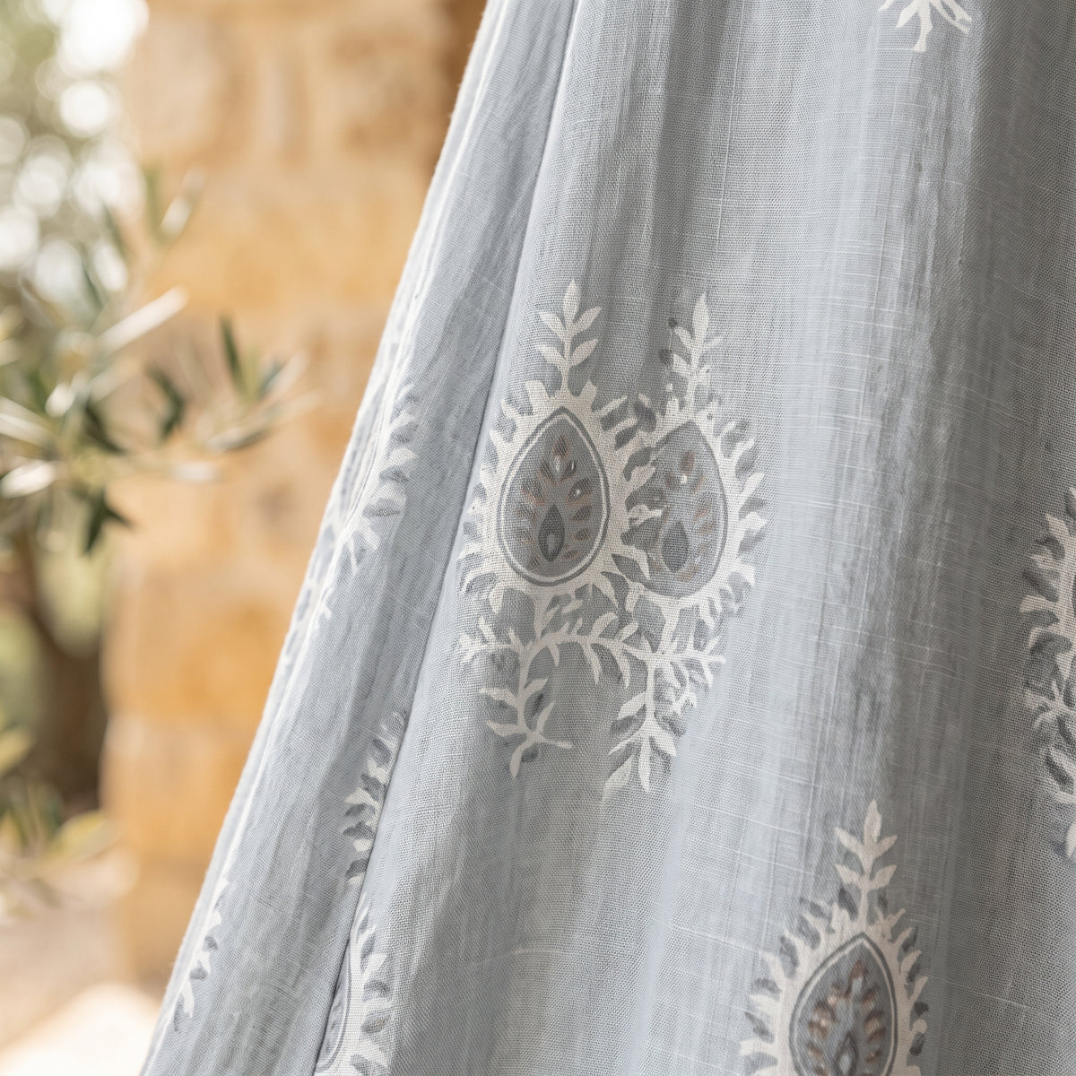 Suka | Vintage Long Sleeve Midi Dress
