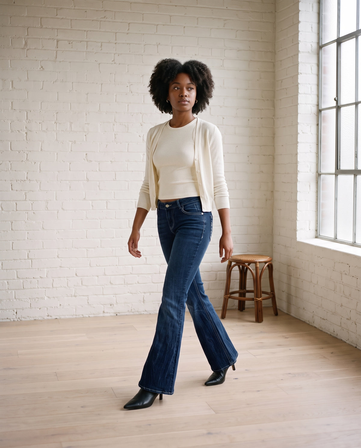 Idia | Low-Rise Flare Jeans