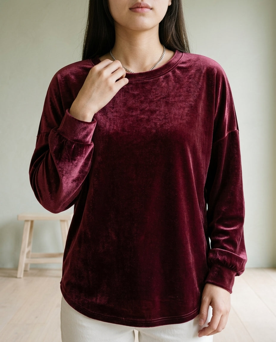 Islea | Relaxed Velvet-Look Blouse